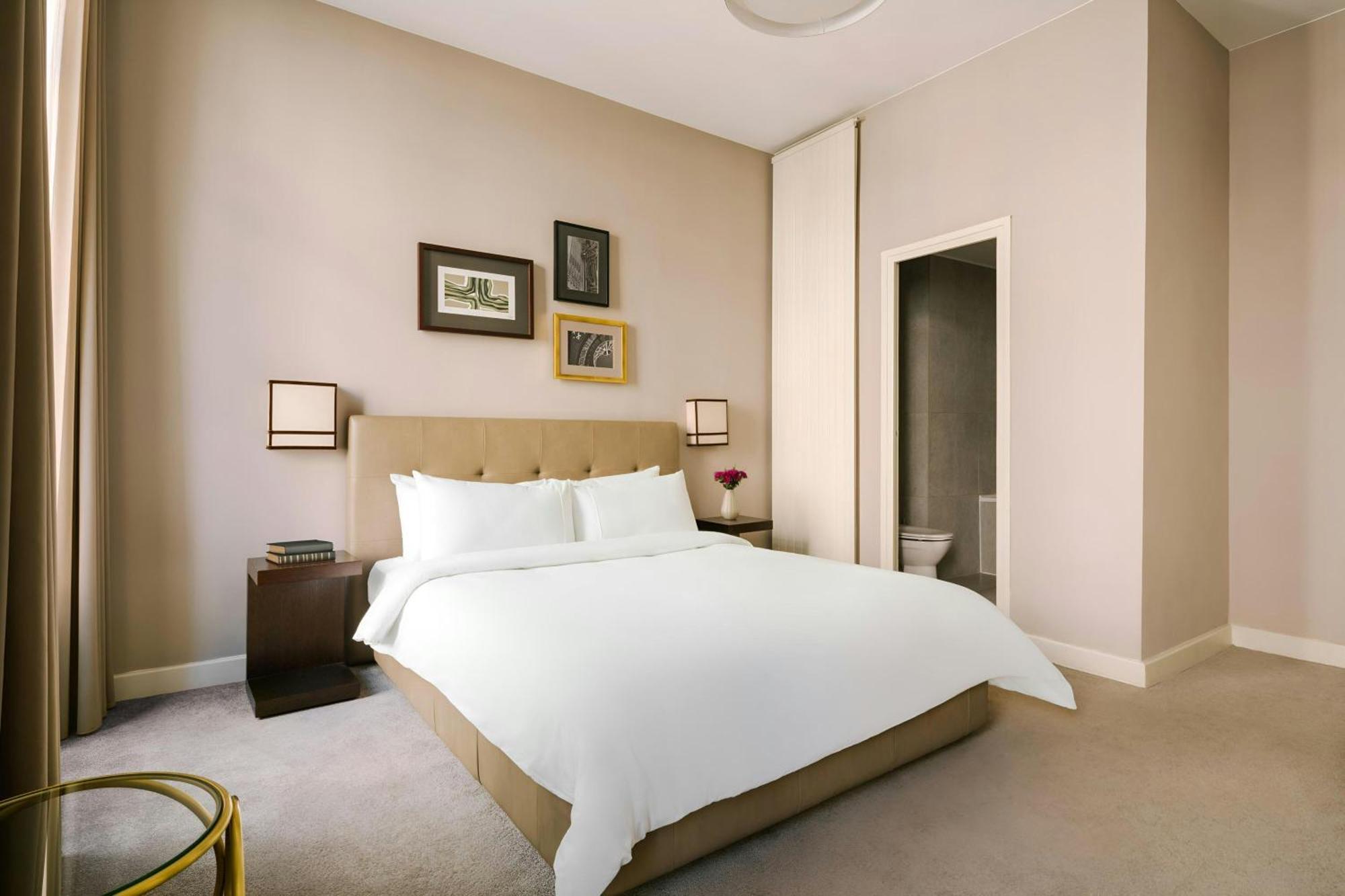 Sonder Le Frochot Paris Exterior foto